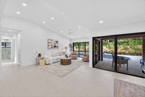 House in Boca Raton, Florida 3 bedrooms, 179.21 sq.m. № 2087476 - photo 14