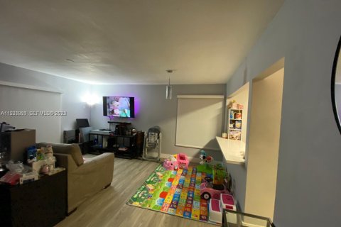 Copropriété à louer à Plantation, Floride: 2 chambres, 94.85 m2 № 1990552 - photo 10