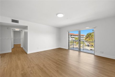 Condominio en alquiler en Plantation, Florida, 2 dormitorios, 94.85 m2 № 1990552 - foto 18