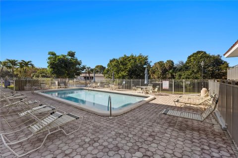 Condominio en alquiler en Plantation, Florida, 2 dormitorios, 94.85 m2 № 1990552 - foto 30