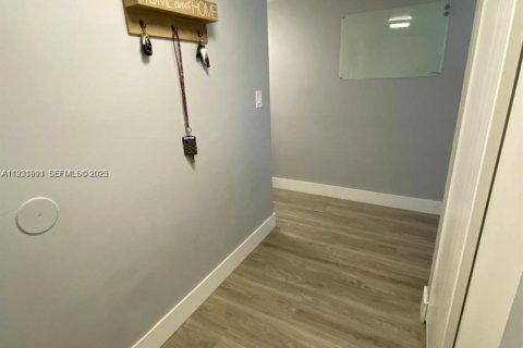 Copropriété à louer à Plantation, Floride: 2 chambres, 94.85 m2 № 1990552 - photo 7