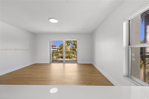 Condominio en alquiler en Plantation, Florida, 2 dormitorios, 94.85 m2 № 1990552 - foto 21