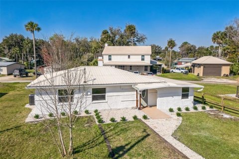 House in Fort MC Coy, Florida 3 bedrooms, 117.61 sq.m. № 2213853