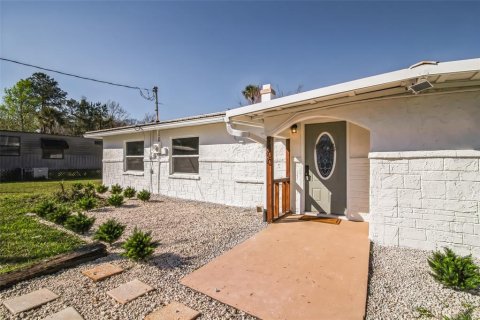 House in Fort MC Coy, Florida 3 bedrooms, 117.61 sq.m. № 2213853 - photo 4
