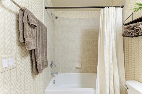 Снять в аренду кондоминиум в Брейдентон, Флорида 2 спальни, 145.02м2, № 2214717 - фото 30