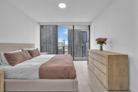 Снять в аренду кондоминиум в Майами, Флорида 2 спальни, 125.98м2, № 2019647 - фото 15