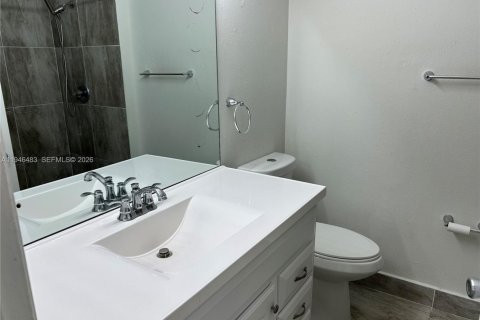 Купить кондоминиум в Пемброк-Пайнс, Флорида 2 спальни, 79.34м2, № 2002788 - фото 10