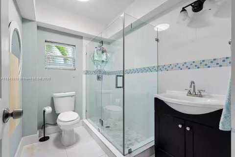 House in Key Largo, Florida 4 bedrooms, 139.35 sq.m. № 1836187 - photo 25