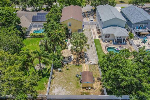 House in Oldsmar, Florida 4 bedrooms, 264.59 sq.m. № 1736516 - photo 2