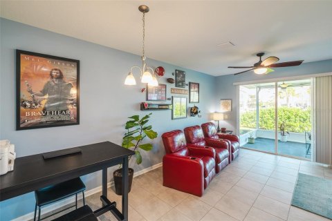 Touwnhouse à vendre à Riverview, Floride: 3 chambres, 165.09 m2 № 2413747 - photo 11