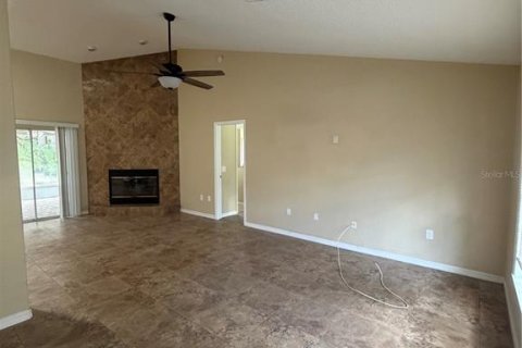 Villa ou maison à vendre à Homosassa, Floride: 3 chambres, 170.75 m2 № 2412596 - photo 6