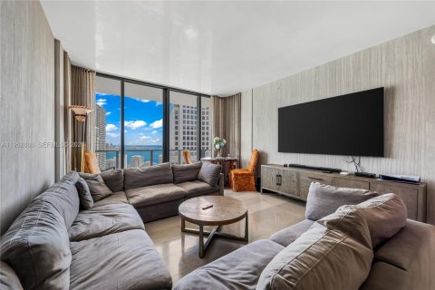 Купить кондоминиум в Майами, Флорида 2 спальни, 129.6м2, № 2153219 - фото 2