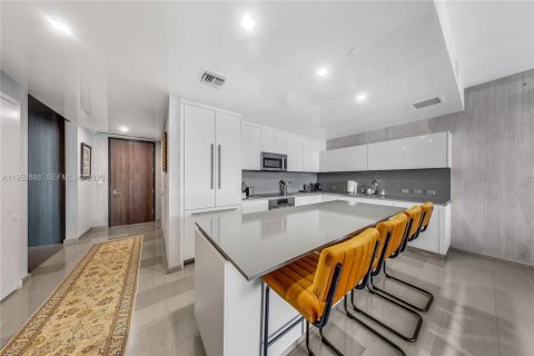 Купить кондоминиум в Майами, Флорида 2 спальни, 129.6м2, № 2153219 - фото 5