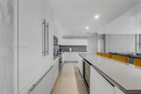 Купить кондоминиум в Майами, Флорида 2 спальни, 129.6м2, № 2153219 - фото 6