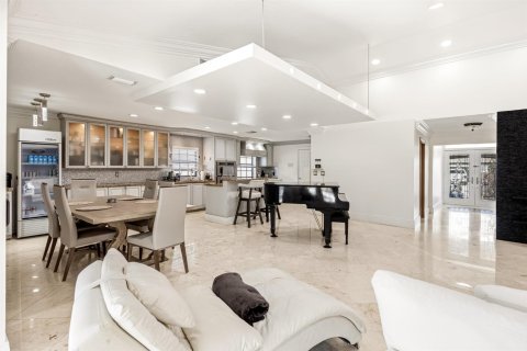 Villa ou maison à louer à Boca Raton, Floride: 3 chambres, 182.74 m2 № 2168203 - photo 18