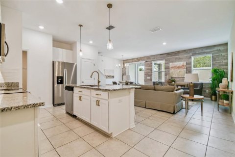 Touwnhouse à vendre à Tampa, Floride: 3 chambres, 151.52 m2 № 1904078 - photo 10