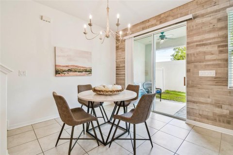 Touwnhouse à vendre à Tampa, Floride: 3 chambres, 151.52 m2 № 1904078 - photo 9