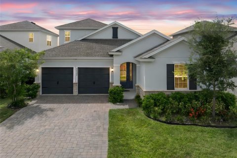 House in Clermont, Florida 4 bedrooms, 268.02 sq.m. № 1915191 - photo 5