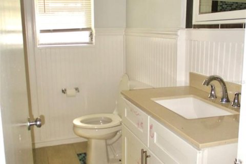 House in Daytona Beach, Florida 3 bedrooms, 112.6 sq.m. № 1915928 - photo 15