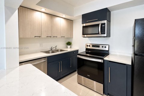 Condo in Lauderhill, Florida, 2 bedrooms  № 2390422 - photo 17
