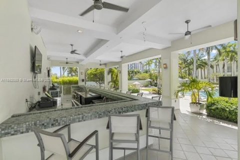 Condominio en venta en Doral, Florida, 1 dormitorio, 99.41 m2 № 1944166 - foto 8