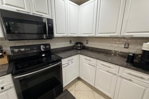 Condo in Boca Raton, Florida, 3 bedrooms  № 1860123 - photo 8