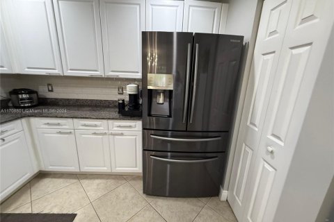 Condo in Boca Raton, Florida, 3 bedrooms  № 1860123 - photo 9