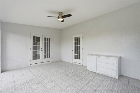 Villa ou maison à vendre à Cape Coral, Floride: 3 chambres, 201.23 m2 № 2273222 - photo 29