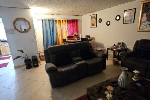 Copropriété à vendre à Lauderhill, Floride: 1 chambre, 70.14 m2 № 2146766 - photo 6