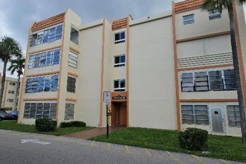 Condo à Lauderhill, Floride, 1 chambre  № 2146766