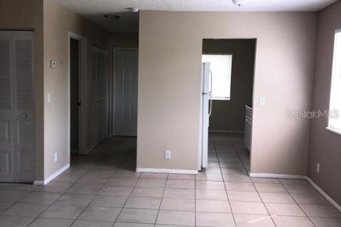 Apartamento en alquiler en Titusville, Florida, 2 dormitorios, 72.19 m2 № 1688349 - foto 3