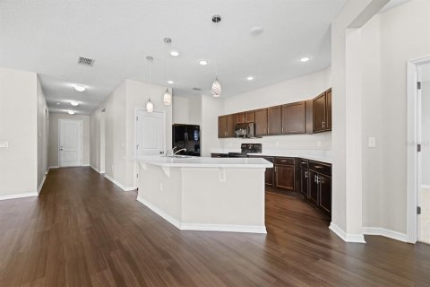 Casa en alquiler en Wimauma, Florida, 3 dormitorios, 185.15 m2 № 1915519 - foto 4
