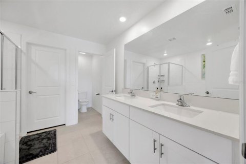 Touwnhouse à vendre à Land O' Lakes, Floride: 3 chambres, 167.32 m2 № 1812836 - photo 30