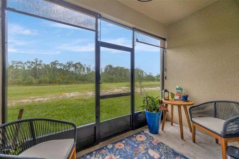 Touwnhouse à vendre à Land O' Lakes, Floride: 3 chambres, 167.32 m2 № 1812836 - photo 22