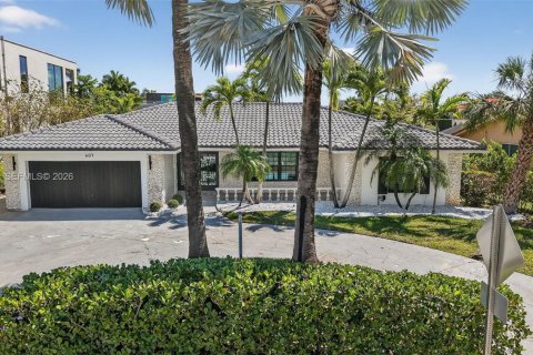 Villa ou maison à vendre à Hallandale Beach, Floride: 5 chambres № 2059535 - photo 2
