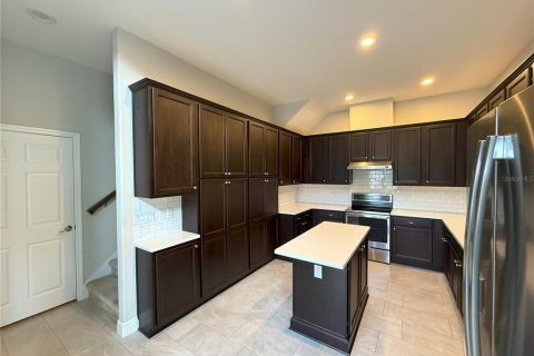 Adosado en venta en Wesley Chapel, Florida, 4 dormitorios, 235.41 m2 № 1906212 - foto 7