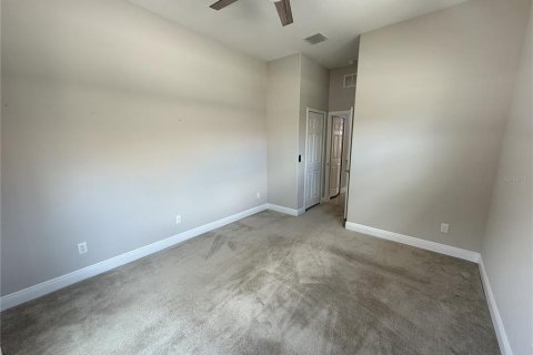 Adosado en venta en Wesley Chapel, Florida, 4 dormitorios, 235.41 m2 № 1906212 - foto 16