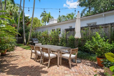 Villa ou maison à vendre à Miami, Floride: 4 chambres, 220.92 m2 № 2076190 - photo 22