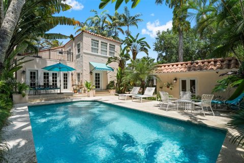 Villa ou maison à Miami, Floride 4 chambres, 220.92 m2 № 2076190