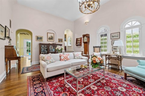 Villa ou maison à vendre à Miami, Floride: 4 chambres, 220.92 m2 № 2076190 - photo 3