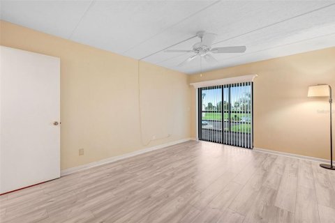 Condo in Melbourne, Florida, 2 bedrooms  № 1795768 - photo 11