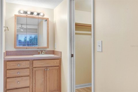 Condo in Melbourne, Florida, 2 bedrooms  № 1795768 - photo 12