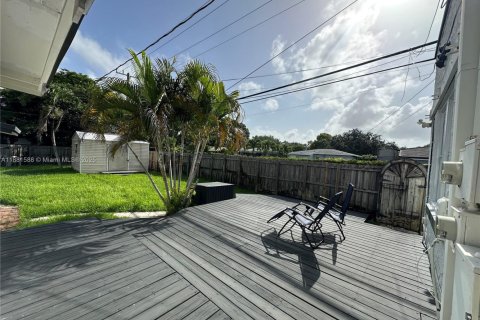 Casa en alquiler en Fort Lauderdale, Florida, 2 dormitorios, 149.2 m2 № 1925456 - foto 8