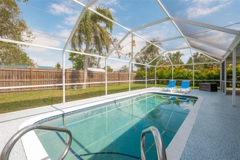 House in Venice, Florida 2 bedrooms, 127 sq.m. № 1855492 - photo 24