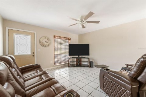 House in Venice, Florida 2 bedrooms, 127 sq.m. № 1855492 - photo 5