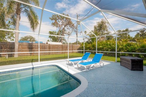 House in Venice, Florida 2 bedrooms, 127 sq.m. № 1855492 - photo 23