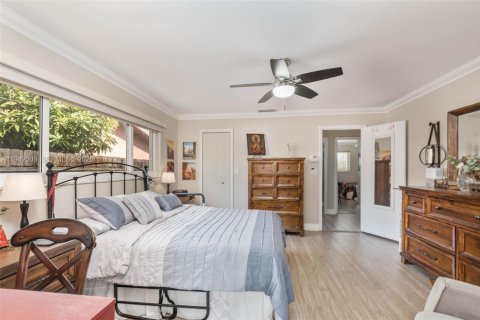 Casa en venta en Miami, Florida, 3 dormitorios, 174.38 m2 № 2000075 - foto 19