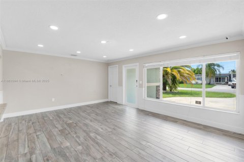 Casa en venta en Miramar, Florida, 3 dormitorios, 129.51 m2 № 1889837 - foto 3