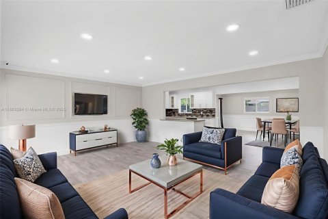 Casa en venta en Miramar, Florida, 3 dormitorios, 129.51 m2 № 1889837 - foto 6