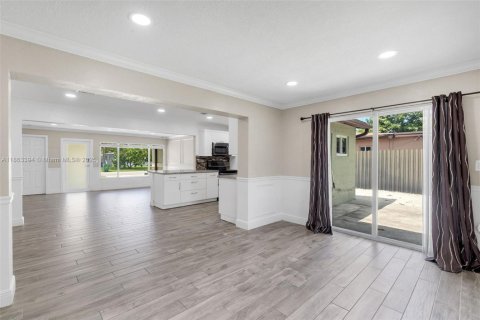Casa en venta en Miramar, Florida, 3 dormitorios, 129.51 m2 № 1889837 - foto 15